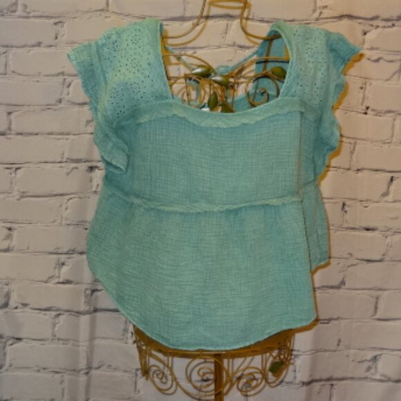 Maurices Tops - Maurice's Pretty Green Summer Gauze Top, NWT